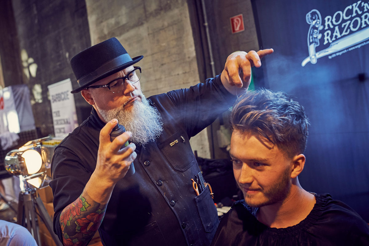 pict_event_rock-n-razor_barber_convention_2017_059