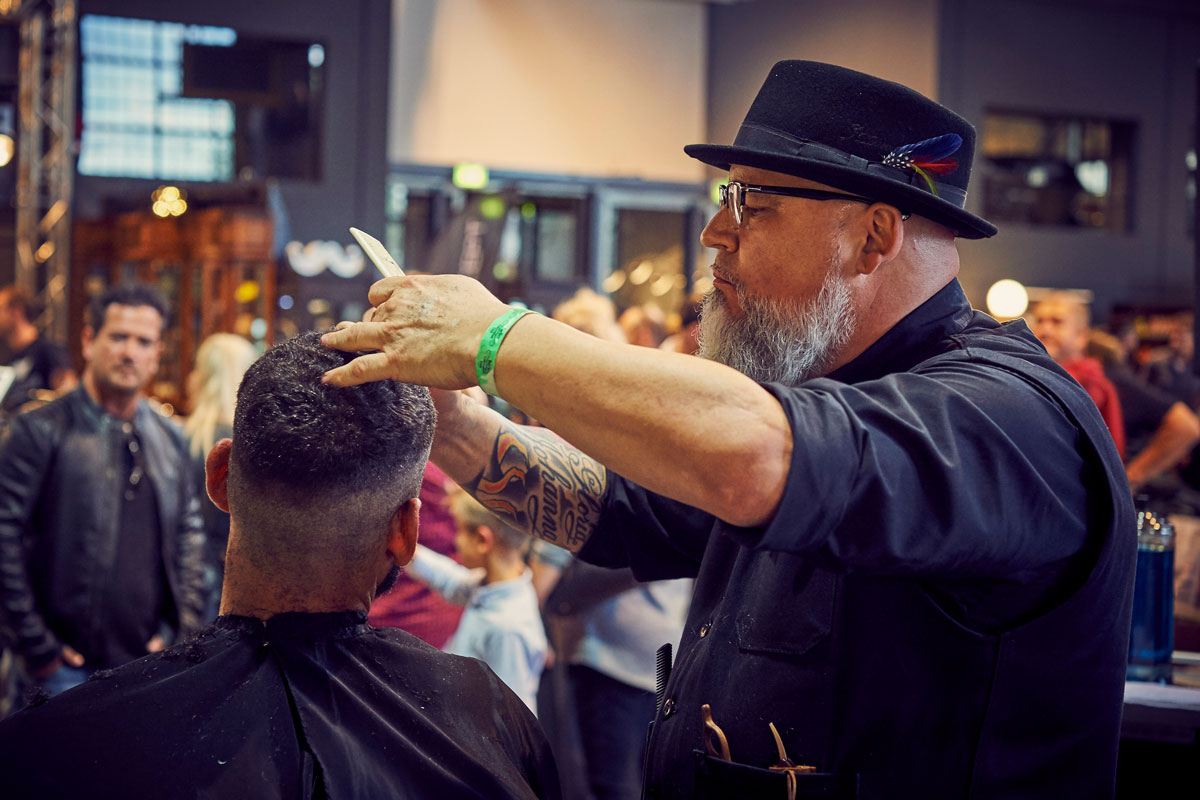 pict_event_rock-n-razor_barber_convention_2017_079