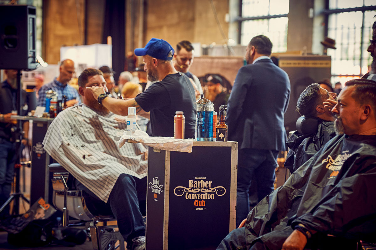 pict_event_rock-n-razor_barber_convention_2017_115