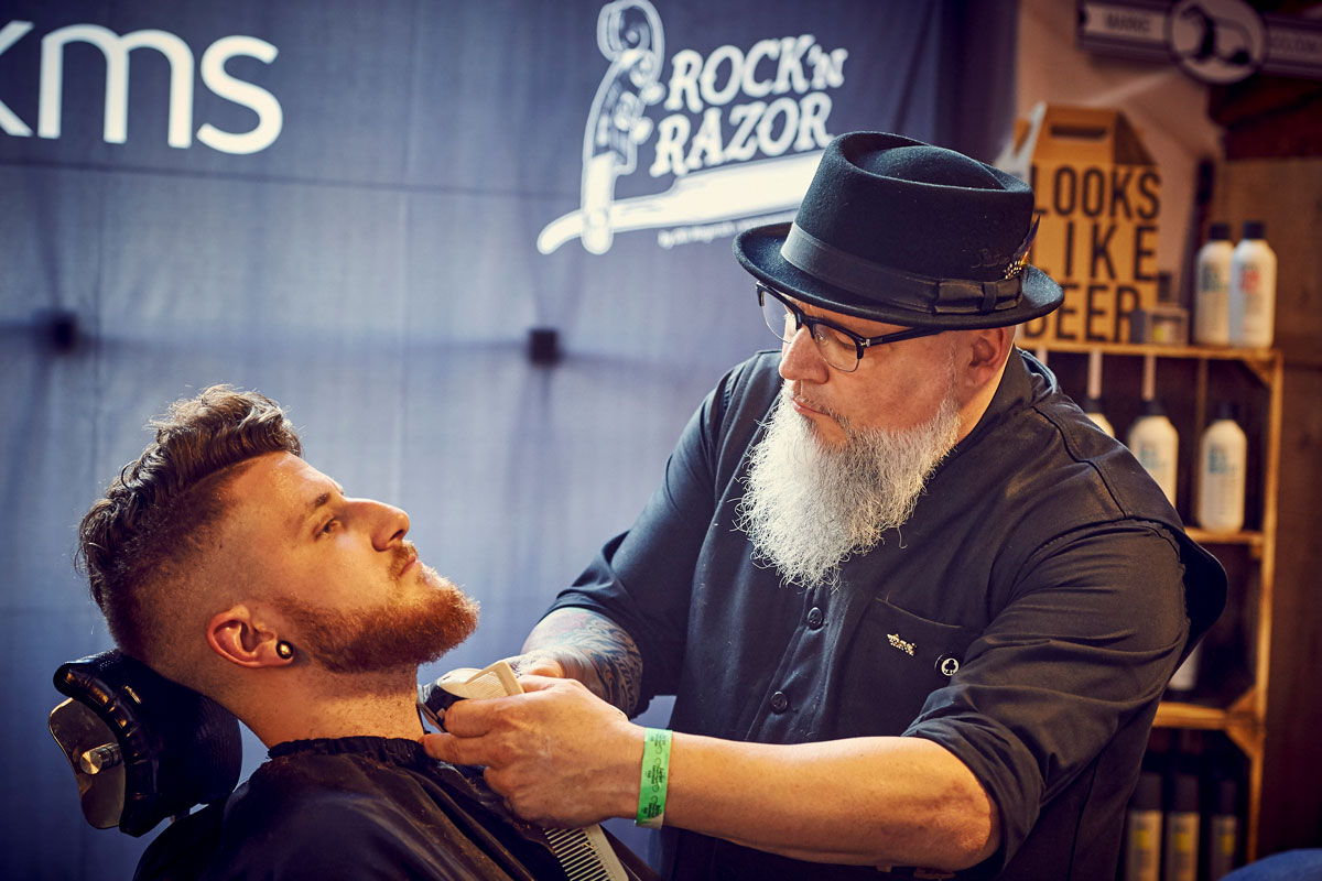 pict_event_rock-n-razor_barber_convention_2017_117