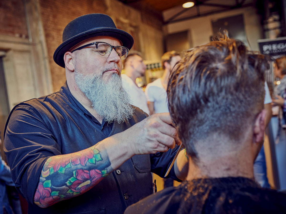 pict_event_rock-n-razor_barber_convention_2017_123